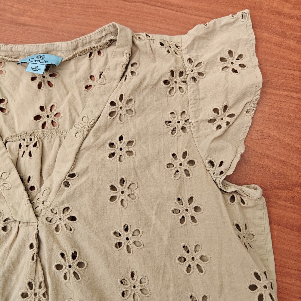CeCe Eyelet Blouse Women's Medium Tan Flutter Sleeve Cottagecore Coquette Floral - Picture 2 of 5
